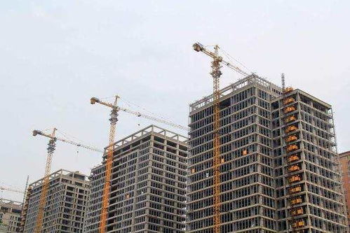 专家 房地产行业蓬勃发展的背后, 是制造业正面临逐渐的衰退